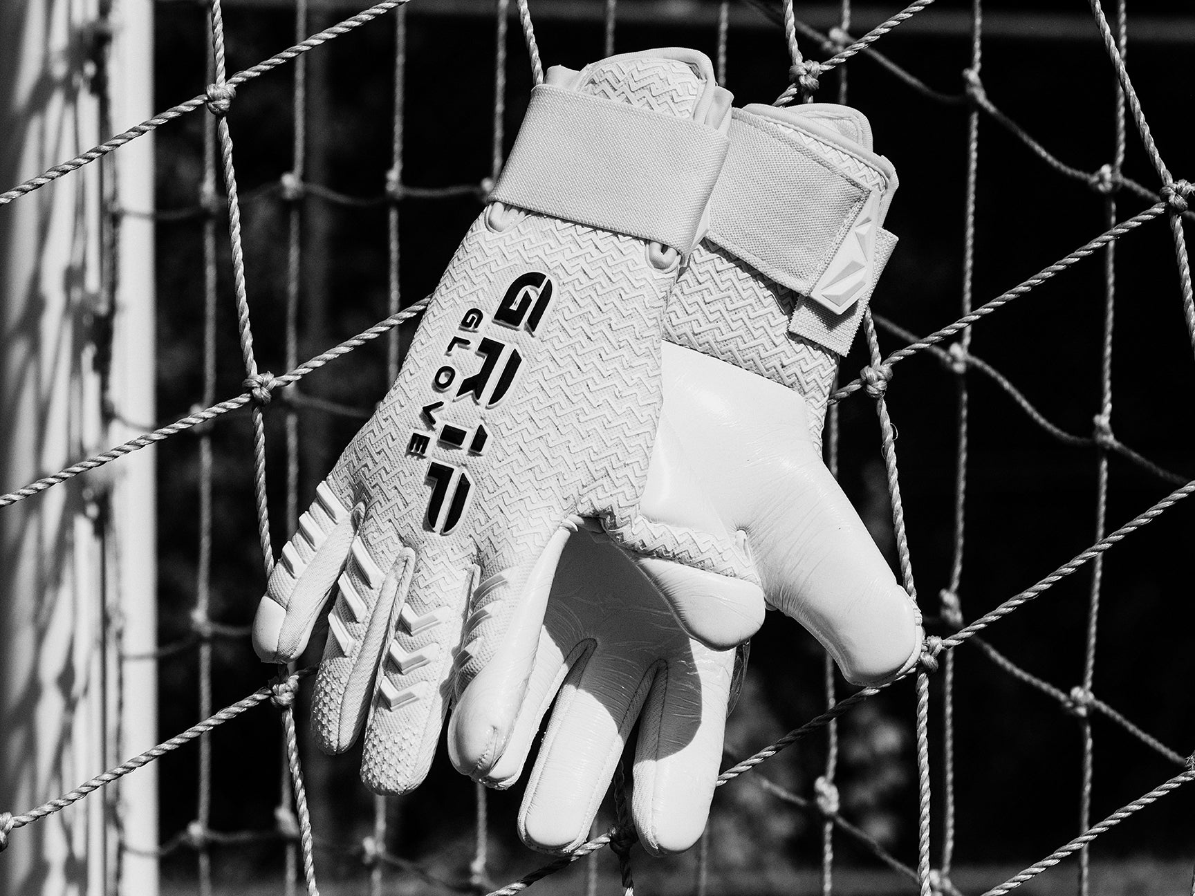 2026 Gr1p Glove - Rein White