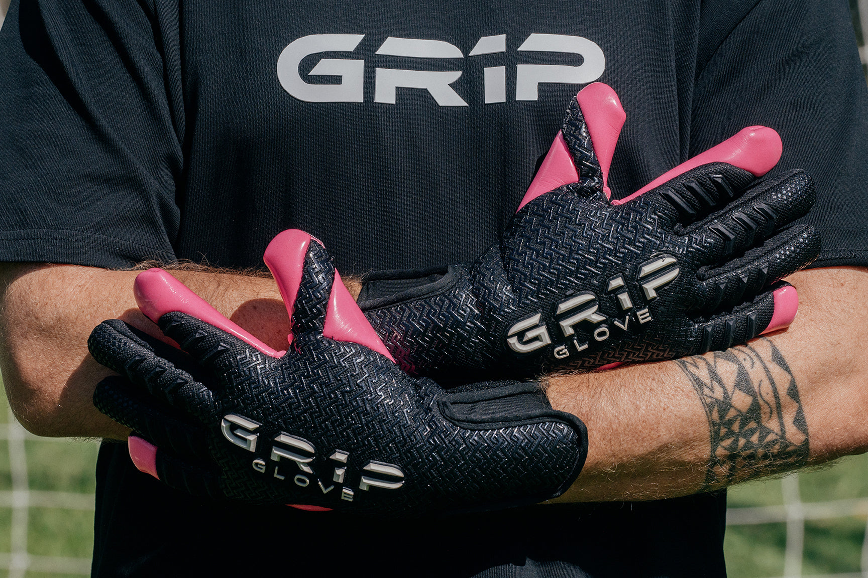 2026 GR1P Glove - Fushia